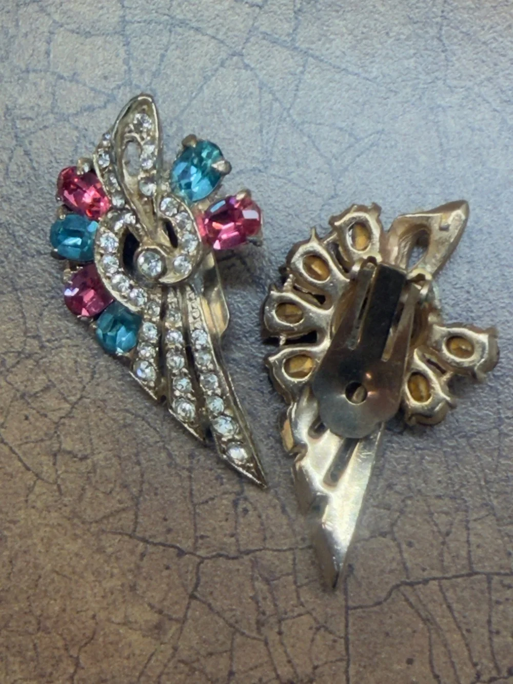 Vintage Gold-Tone Pink & Teal Crystal Musical Note Clip Earrings
